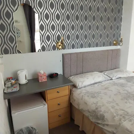 Invernook Guest house 3*