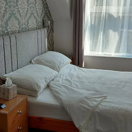 Invernook Guest house 3*