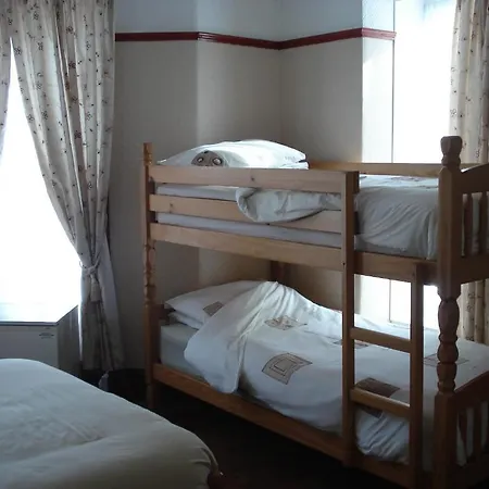 Guest house Invernook